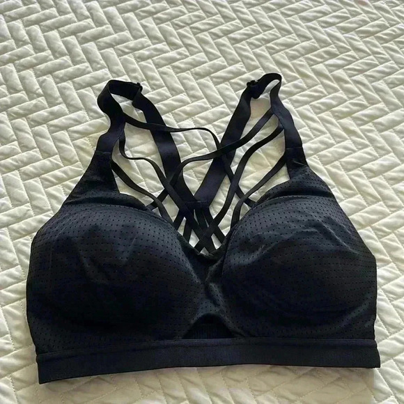 Victoria secret - Picture 2 of 3